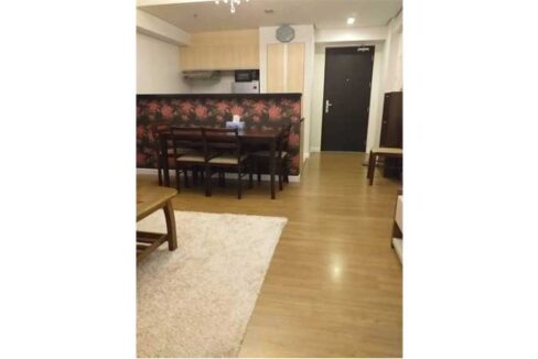52-rent-solinea-2br-6-dining1