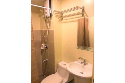 84-rent-IT-Park-5-bath1