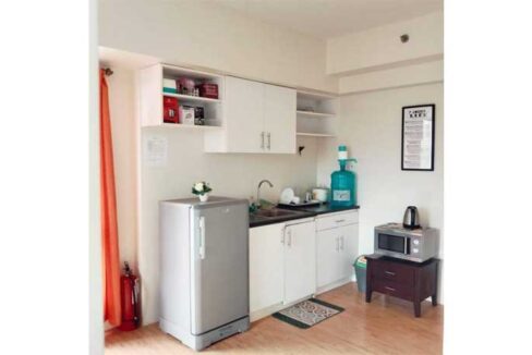 90-rent-avidariala-1br-6-kitchen1