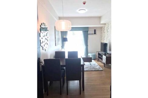 solinea-t1-1br-1-dining2