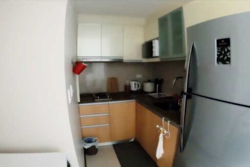 23-rent-studio-8newtownblvd-6-kitchen1