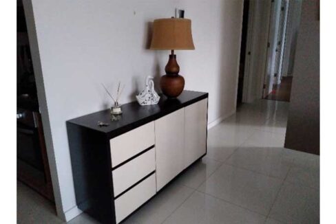 80-rent-2br-marcopolo-4-living3