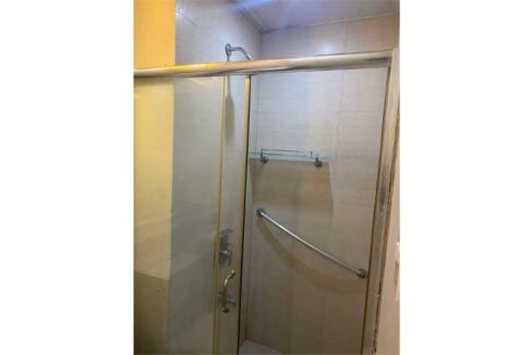 100-rent-studio-calyx-itpark-10-bath2