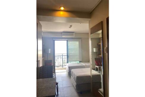 28-rent-s-ramostower-osmena-02-bed2