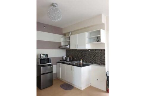 98-rent-1br-avida-tower-7-kitchen1