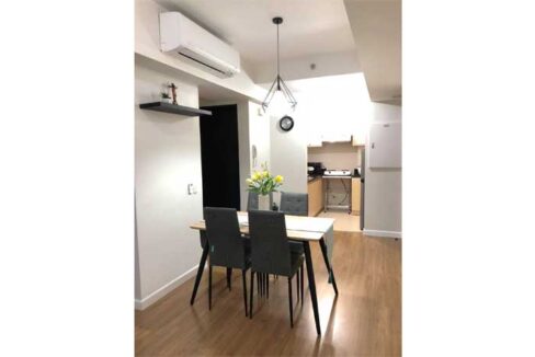 cbp-rent-82-solinea-2br-4-dining1