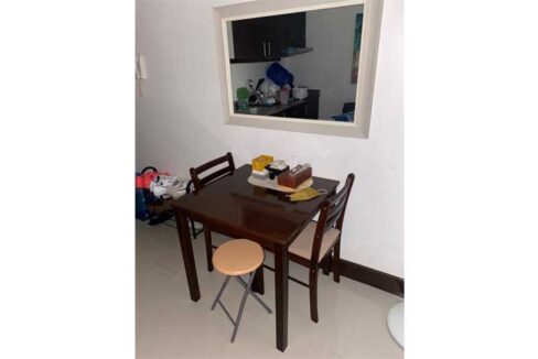 kasambagan-rent-19-grandresidences-s-3-dining2
