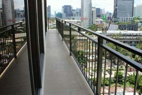 kasambagan-rent-20-88thAvenue-P-3-balcony1