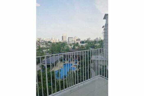 lahug-rent-83-32sanson-2br-6-balcony1