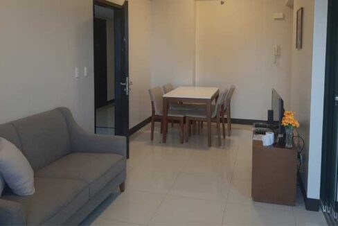 mactan-rent-29-pacificresidences-s-2-living2