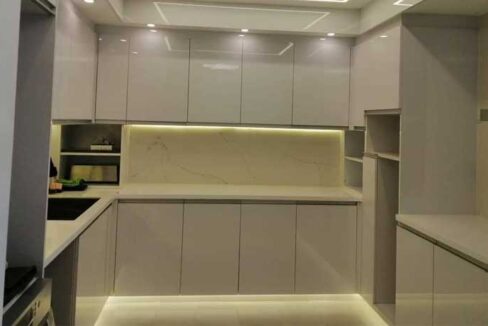 33-resale-parkpoint-2br-2-kitchen1