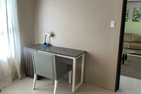 itpark-rent-135-calyxcentre-1br-2-living2