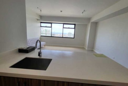 v2-38-resale-thealcoves-1br-3-kitchen1