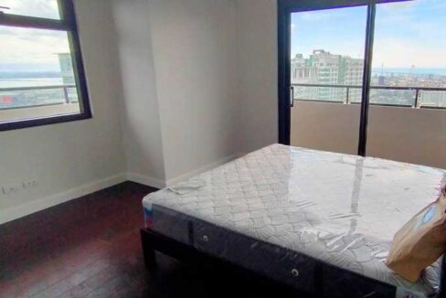 38-resale-thealcoves-1br-1-bed1