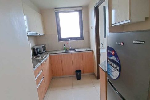 mactan-rent-32-onemanchester-1br-5-kitchen1