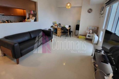 40-resale-lahug-marcopoloresidences-2br-2-living2