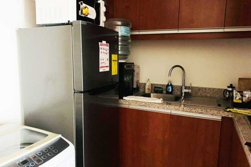 Lahug-Rent-97-Marco-Polo-Residences-1BR-4-kitchen1