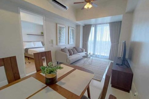 Mandaue-Rent-20-Mandani-Bay-1BR-2-living1