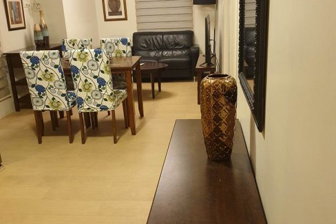 it-park-rent-174-avidariala-1br-2-living2