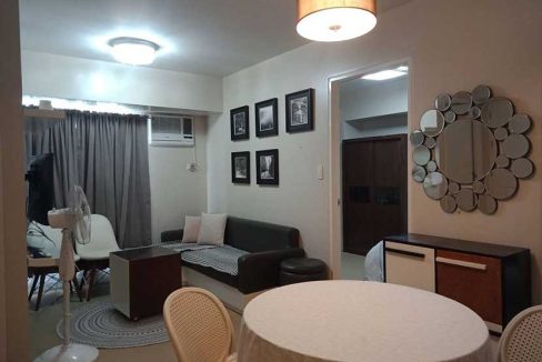it-park-rent-183-avida-towers-2br-2-living3