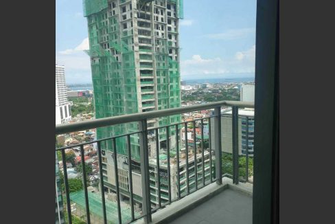 CBP-Rent-140-Park-Point-Residences-1BR-3-balcony1