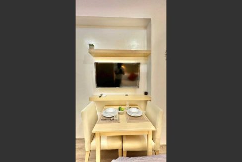 lahug-rent-101-the-median-s-2-dining2