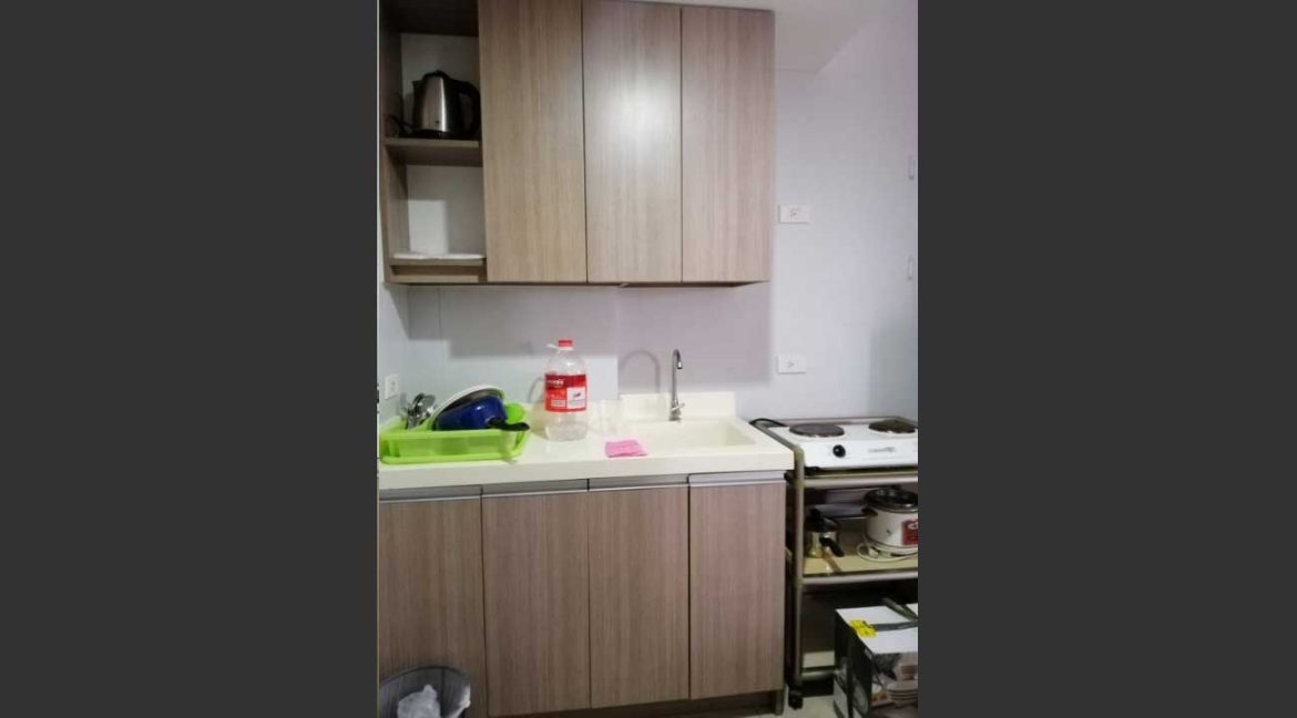 lahug-rent-99-la-guardia-flats-2-s-2-kitchen2