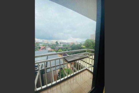 mabolo-rent-20-mabolo-garden-flats-s-2-balcony1