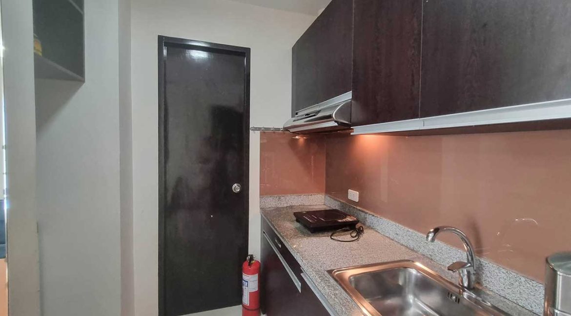 mandaue-rent-27-bamboo-bay-1br-3-kitchen1