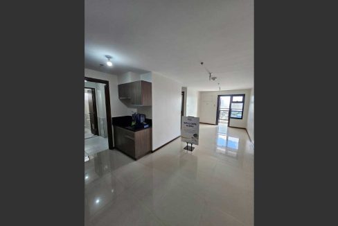 70-Resale-NRA-Galleria-Residences-2BR-1-room1