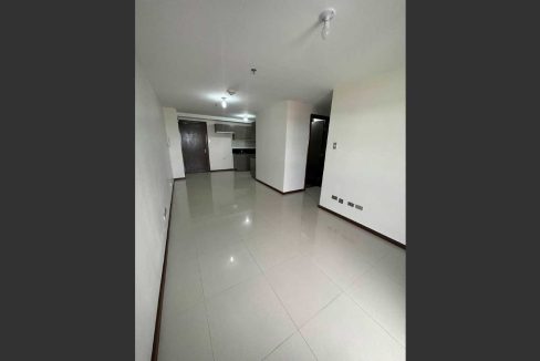 70-Resale-NRA-Galleria-Residences-2BR-1-room2