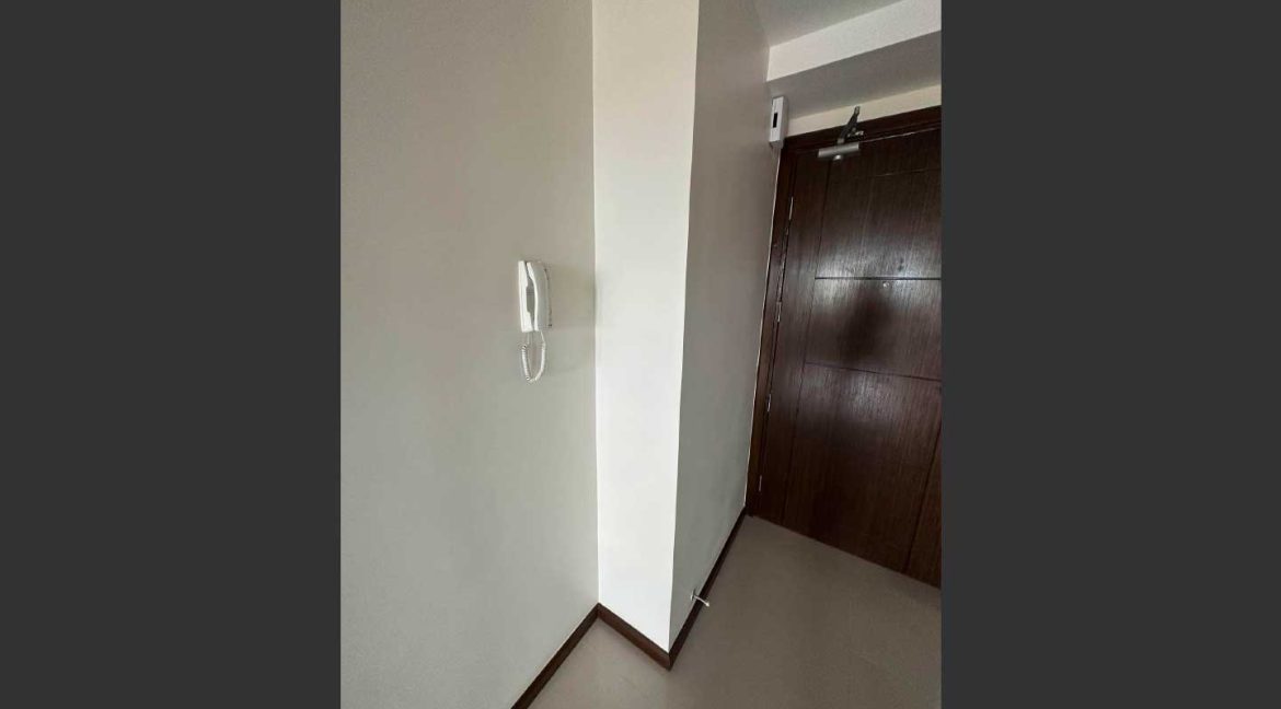 70-Resale-NRA-Galleria-Residences-2BR-1-room3