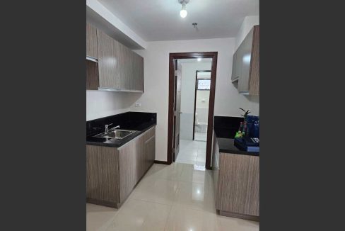 70-Resale-NRA-Galleria-Residences-2BR-4-kitchen1