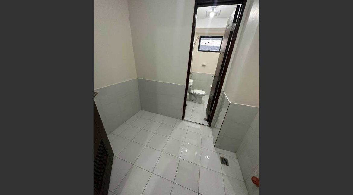 70-Resale-NRA-Galleria-Residences-2BR-5-bath1