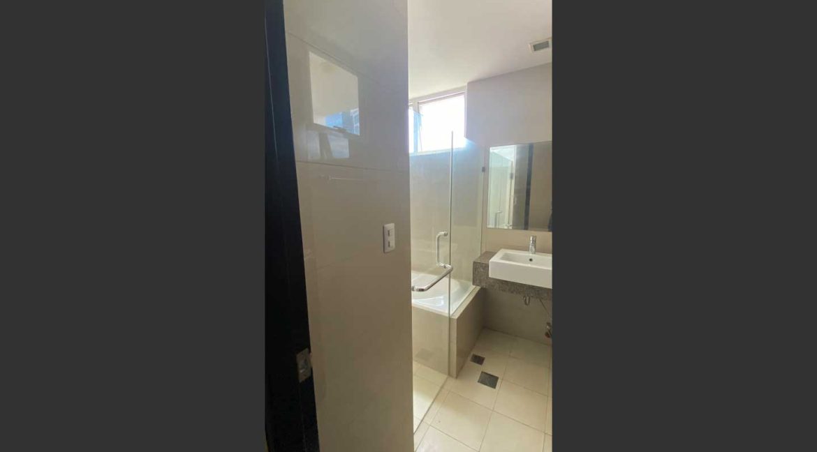 mactan-rent-47-8-newtown-1br-6-bath1