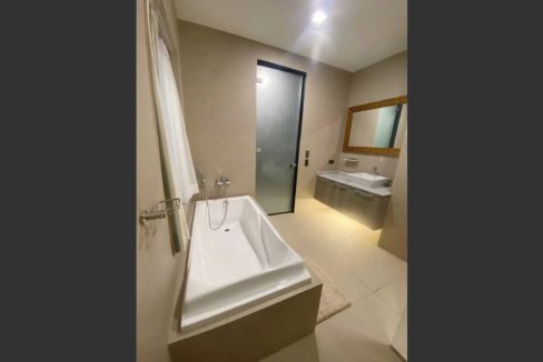 71-resale-mactan-the-reef-s-3-bath2