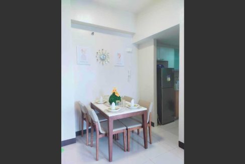 mactan-rent-49-one-pacific-residences-1br-4-dining1