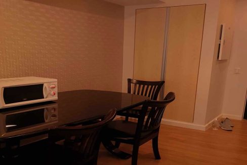 cbp-rent-146-solinea-1br-2-living2