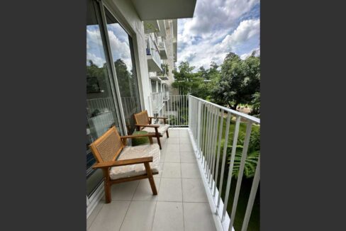 lahug-rent-109-32-sanson-1br-3-balcony2
