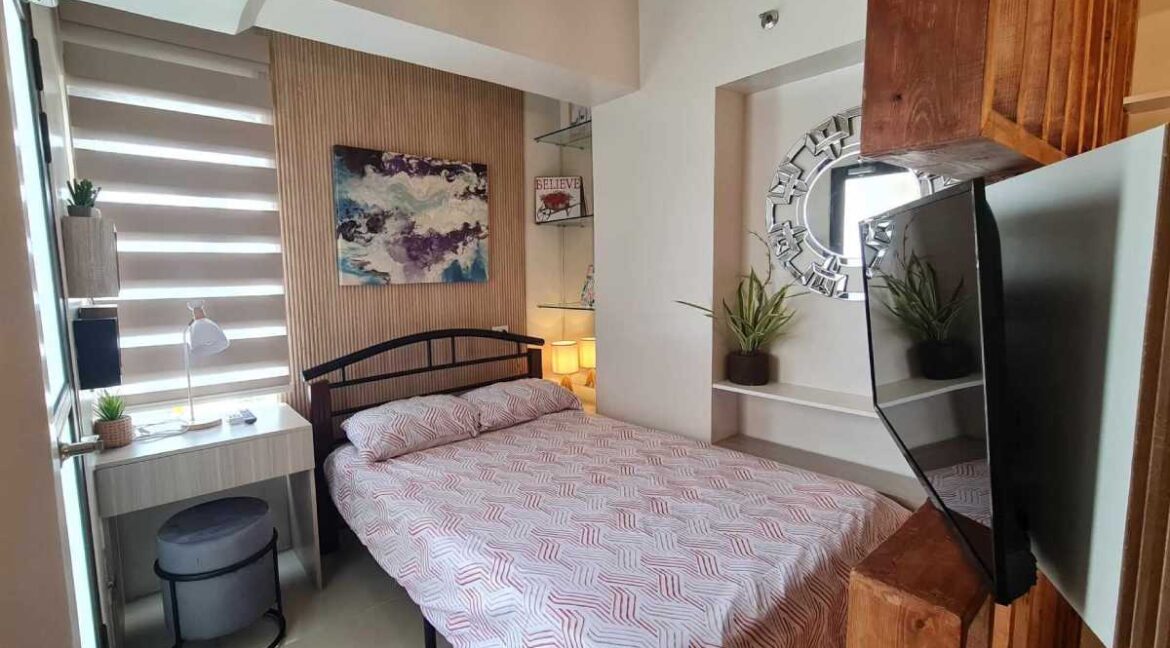 Mabolo-Garden-Flats-Studio 01