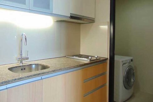 8-newtown-1br-for-sale-12th-05