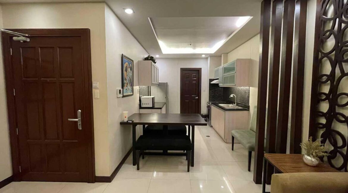 AVALON-1BR-VIR-07