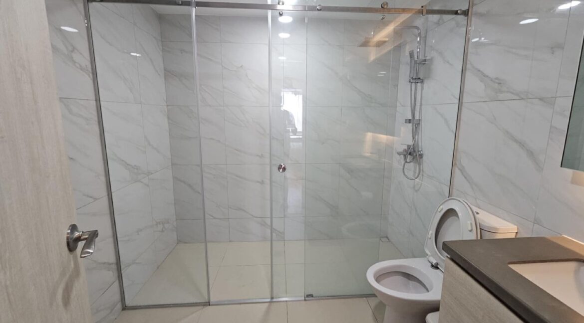 Mandani Bay suite- 2BR for Rent & For Sale- 09