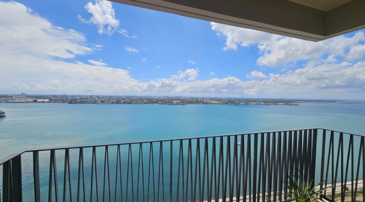 Mandani Bay suite- 2BR for Rent & For Sale- 10