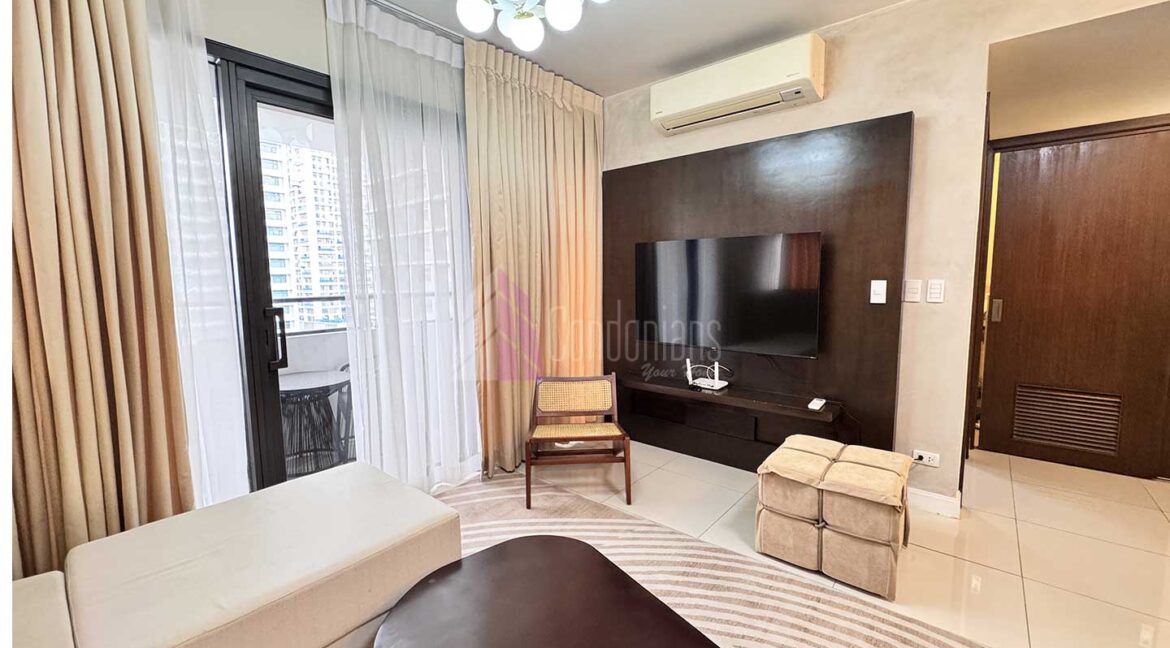 alcoves-1br-mid-floor-05