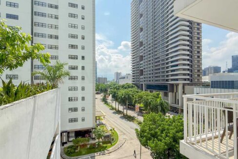 solinea-1br-garden-15